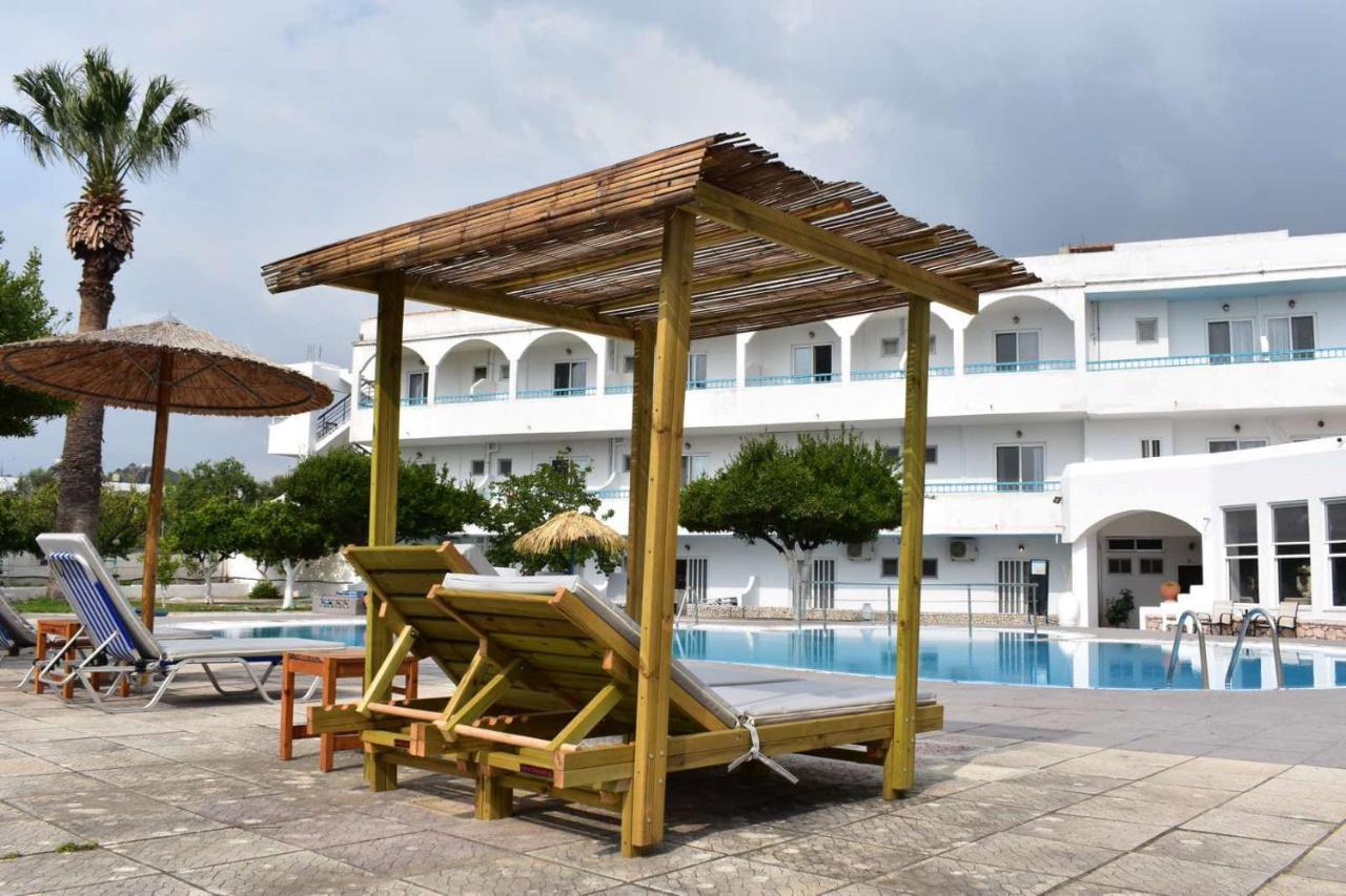 Manos Pension Фаліракі Екстер'єр фото